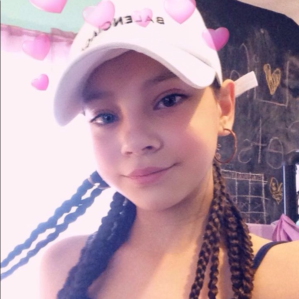 Meet your Posher, Faith